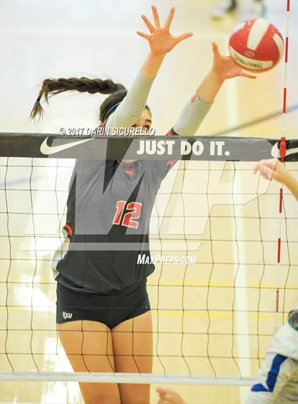 Thumbnail 3 in Mater Dei vs. Xavier College Prep (Nike Tournament of Champions)  photogallery.