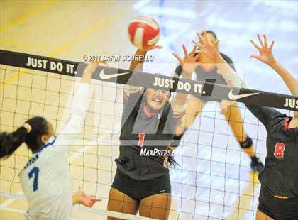 Thumbnail 3 in Mater Dei vs. Xavier College Prep (Nike Tournament of Champions)  photogallery.