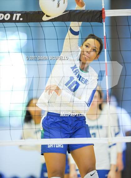 Thumbnail 1 in Mater Dei vs. Xavier College Prep (Nike Tournament of Champions)  photogallery.