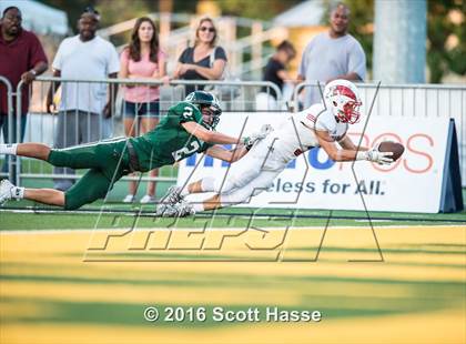 Thumbnail 2 in Chippewa Valley vs. Lake Orion (Prep Football Classic) photogallery.