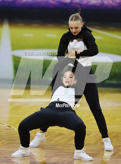 Thumbnail 2 in Monarch CHSAA Spirit Hip Hop photogallery.