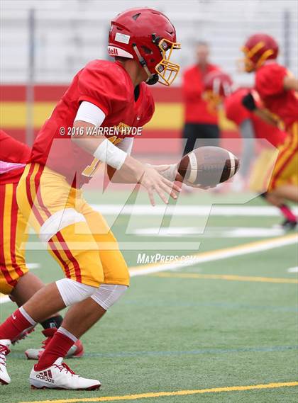 Thumbnail 2 in Monterey Trail @ Jesuit photogallery.