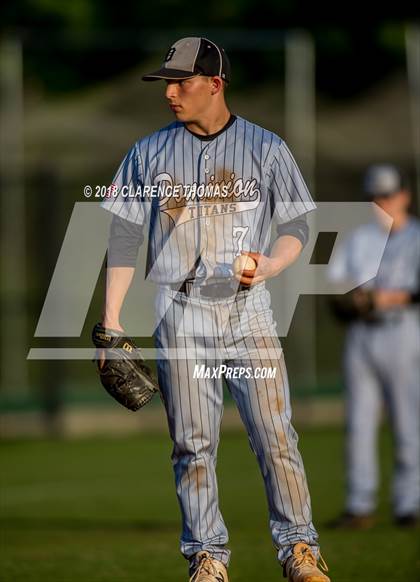 Thumbnail 3 in Dominion @ Loudoun Valley photogallery.