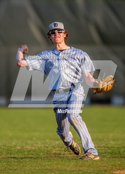 Thumbnail 1 in Dominion @ Loudoun Valley photogallery.