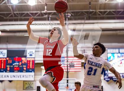 Thumbnail 3 in Hunterdon Central vs Union Catholic (Metro Classic) photogallery.