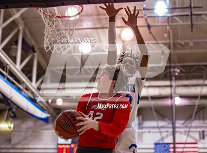 Thumbnail 2 in Hunterdon Central vs Union Catholic (Metro Classic) photogallery.