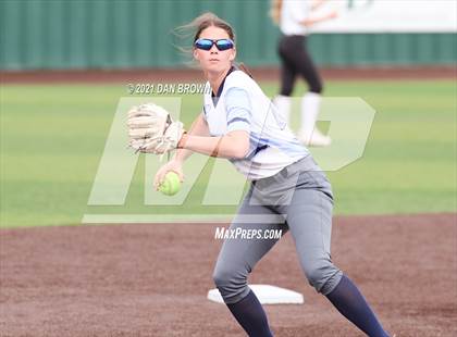 Thumbnail 1 in Grandview vs West Rusk (UIL 3A Regional Semifinal) photogallery.