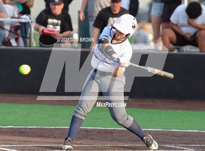 Thumbnail 2 in Grandview vs West Rusk (UIL 3A Regional Semifinal) photogallery.