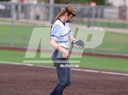 Thumbnail 3 in Grandview vs West Rusk (UIL 3A Regional Semifinal) photogallery.