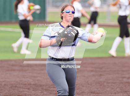 Thumbnail 3 in Grandview vs West Rusk (UIL 3A Regional Semifinal) photogallery.