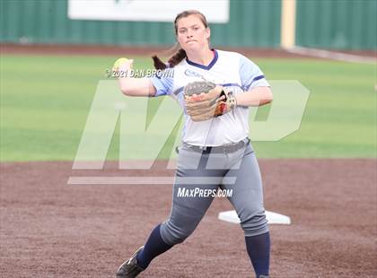 Thumbnail 3 in Grandview vs West Rusk (UIL 3A Regional Semifinal) photogallery.