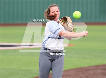 Thumbnail 2 in Grandview vs West Rusk (UIL 3A Regional Semifinal) photogallery.