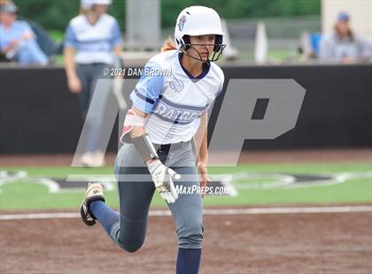 Thumbnail 3 in Grandview vs West Rusk (UIL 3A Regional Semifinal) photogallery.