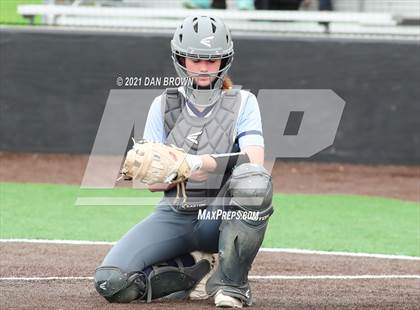 Thumbnail 3 in Grandview vs West Rusk (UIL 3A Regional Semifinal) photogallery.