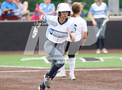 Thumbnail 2 in Grandview vs West Rusk (UIL 3A Regional Semifinal) photogallery.