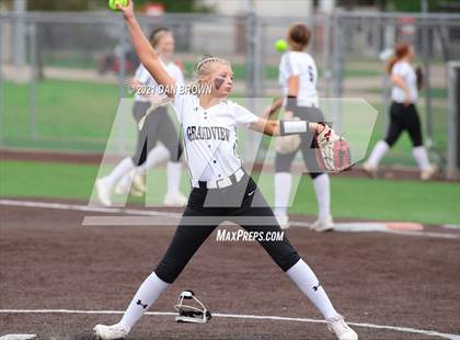 Thumbnail 1 in Grandview vs West Rusk (UIL 3A Regional Semifinal) photogallery.
