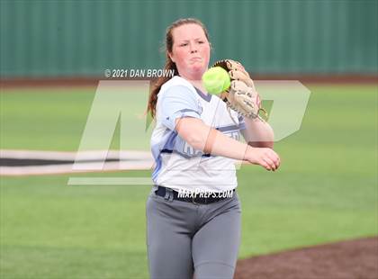 Thumbnail 1 in Grandview vs West Rusk (UIL 3A Regional Semifinal) photogallery.