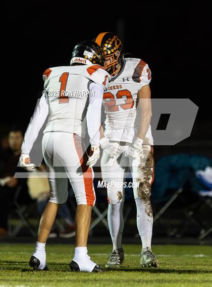 Thumbnail 3 in Douglas @ Reed photogallery.