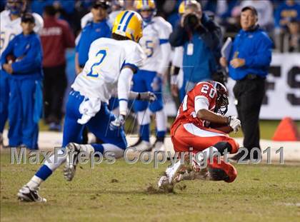 Thumbnail 2 in Mira Mesa vs Vista (CIF SDS D1 Final) photogallery.