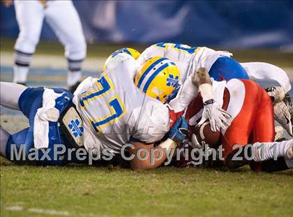 Thumbnail 2 in Mira Mesa vs Vista (CIF SDS D1 Final) photogallery.
