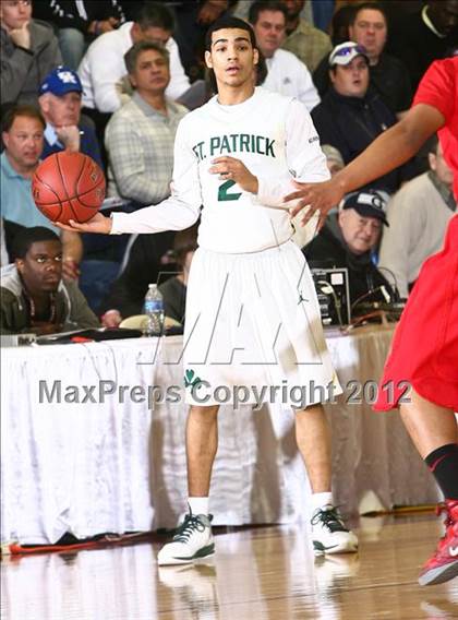 Thumbnail 2 in LaVerne Lutheran vs. St. Patrick (Spalding Hoophall Classic) photogallery.