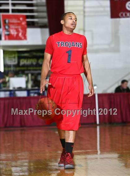 Thumbnail 2 in LaVerne Lutheran vs. St. Patrick (Spalding Hoophall Classic) photogallery.