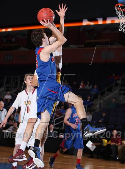 Thumbnail 2 in Shining Mountain vs. Norwood (CHSAA 1A Great 8) photogallery.