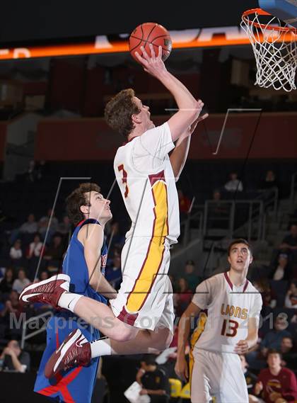 Thumbnail 2 in Shining Mountain vs. Norwood (CHSAA 1A Great 8) photogallery.