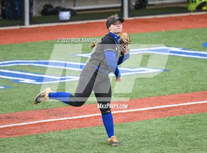 Thumbnail 3 in Lake Norman vs Bandys (Scrimmage Mooresville Jamboree) photogallery.