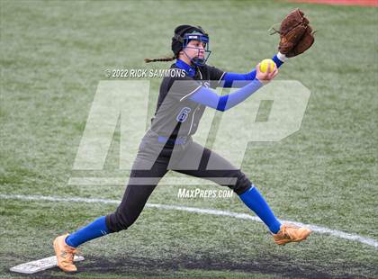 Thumbnail 3 in Lake Norman vs Bandys (Scrimmage Mooresville Jamboree) photogallery.