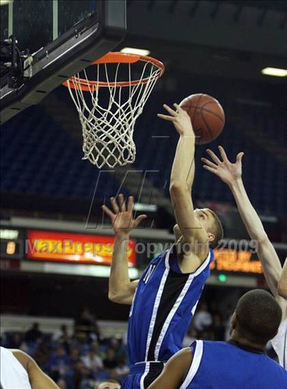 Thumbnail 2 in St. Francis vs. Rocklin (CIF NorCal D2 Final) photogallery.