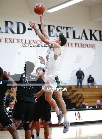 Thumbnail 1 in Moorpark vs Van nuys (Wolverine Invitational) photogallery.