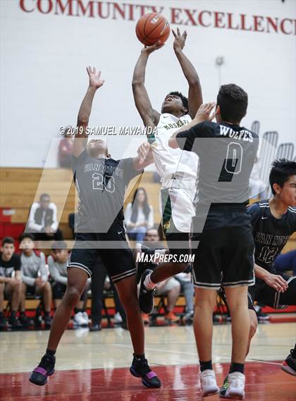 Thumbnail 3 in Moorpark vs Van nuys (Wolverine Invitational) photogallery.