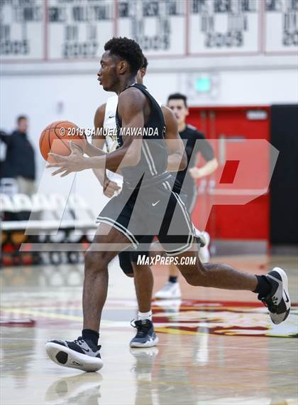 Thumbnail 1 in Moorpark vs Van nuys (Wolverine Invitational) photogallery.
