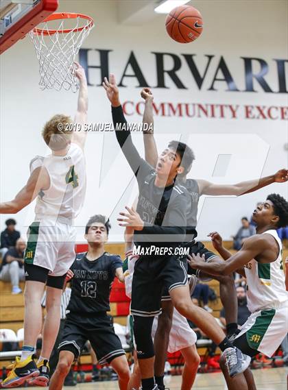 Thumbnail 3 in Moorpark vs Van nuys (Wolverine Invitational) photogallery.