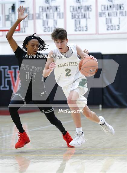 Thumbnail 3 in Moorpark vs Van nuys (Wolverine Invitational) photogallery.