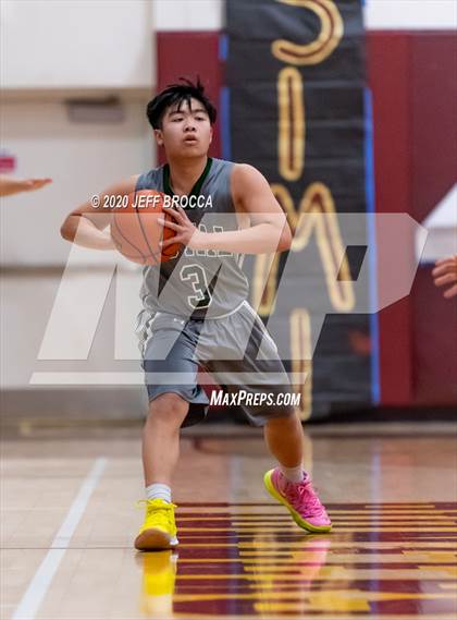 Thumbnail 2 in Royal @ Simi Valley photogallery.