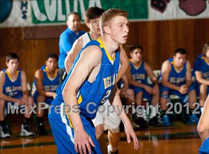 Thumbnail 2 in Del Campo vs Colfax (Kendall Arnett) photogallery.