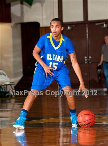 Thumbnail 3 in Del Campo vs Colfax (Kendall Arnett) photogallery.