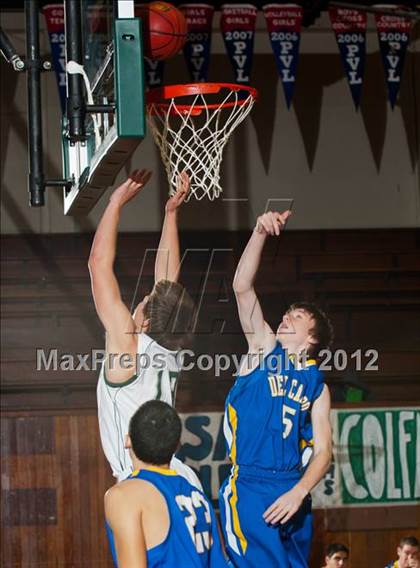 Thumbnail 2 in Del Campo vs Colfax (Kendall Arnett) photogallery.