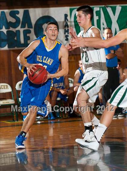 Thumbnail 3 in Del Campo vs Colfax (Kendall Arnett) photogallery.