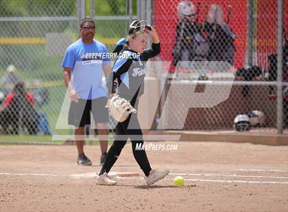 Thumbnail 3 in Canyon View vs. Carbon (UHSAA 3A Quarterfinal) photogallery.
