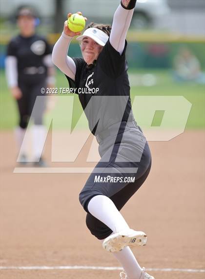 Thumbnail 3 in Canyon View vs. Carbon (UHSAA 3A Quarterfinal) photogallery.
