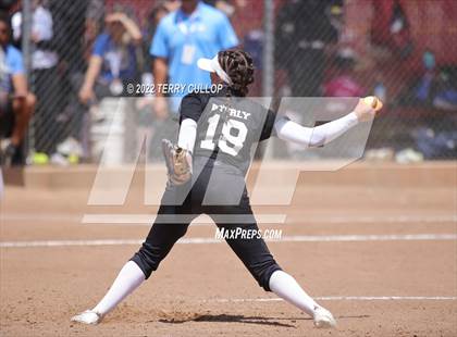 Thumbnail 1 in Canyon View vs. Carbon (UHSAA 3A Quarterfinal) photogallery.
