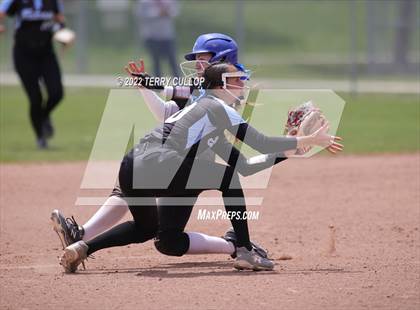 Thumbnail 1 in Canyon View vs. Carbon (UHSAA 3A Quarterfinal) photogallery.