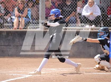 Thumbnail 2 in Canyon View vs. Carbon (UHSAA 3A Quarterfinal) photogallery.