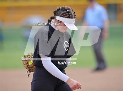 Thumbnail 3 in Canyon View vs. Carbon (UHSAA 3A Quarterfinal) photogallery.
