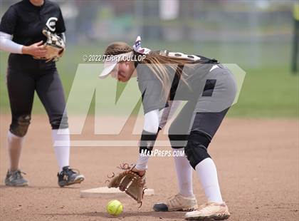 Thumbnail 3 in Canyon View vs. Carbon (UHSAA 3A Quarterfinal) photogallery.