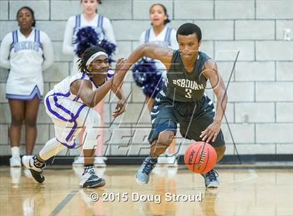 Thumbnail 3 in Battlefield vs. Osbourn photogallery.