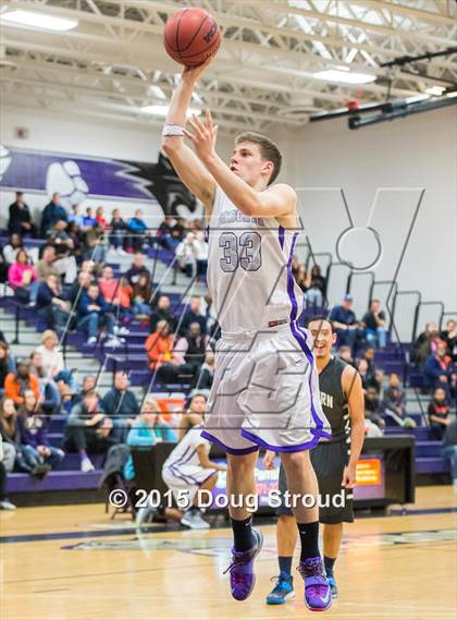 Thumbnail 1 in Battlefield vs. Osbourn photogallery.